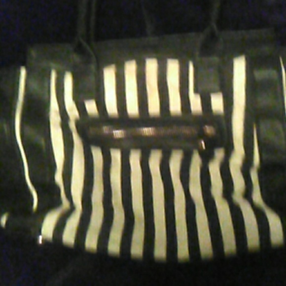 Designer Handbag from Just Fab - Picture 2 of 3